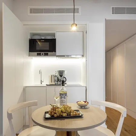 Serviced - Madalena *