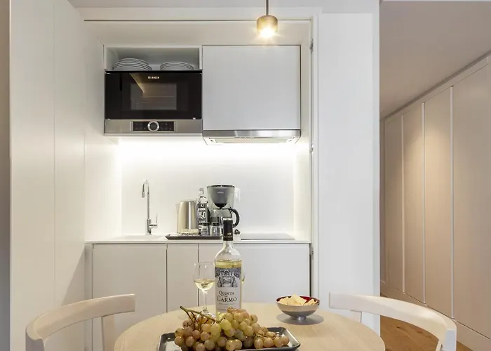 Serviced - Madalena *