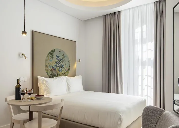 Serviced - Madalena Апартаменты