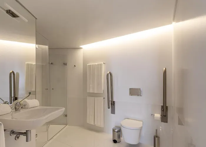 Serviced - Madalena Апартаменты