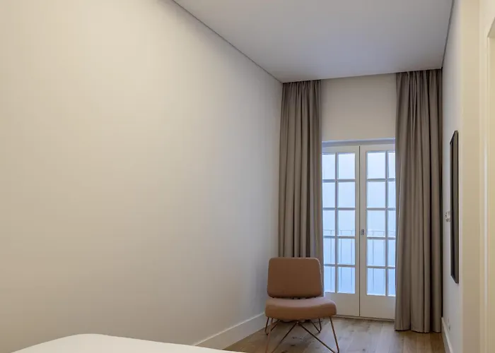 Serviced - Madalena *