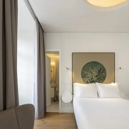 Serviced - Madalena Apartment