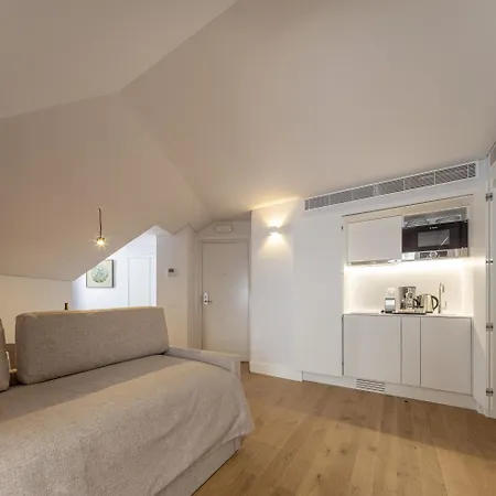 Serviced - Madalena *